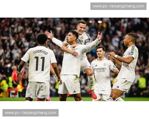 伯纳乌的星空：皇马与沙尔克的欧冠史诗，永恒的荣耀与未竟的梦想